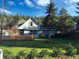 1149 Water St, Silverton, OR 97381-1334