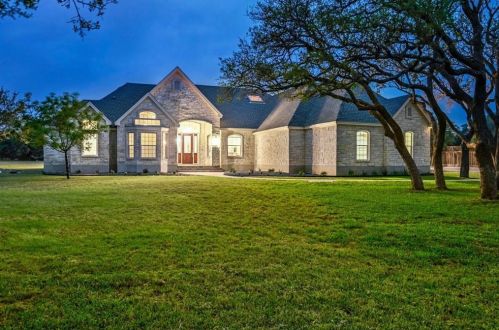 421 Patricia Rd, Georgetown, TX 78628-9686