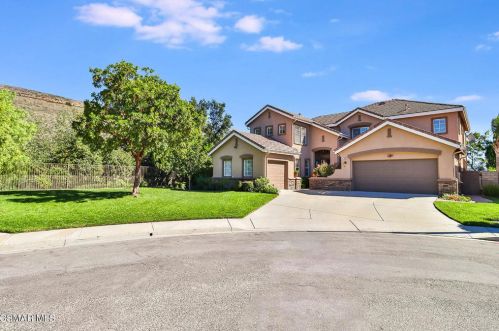 505 Roosevelt Ct, Simi Valley, CA 93065-8368