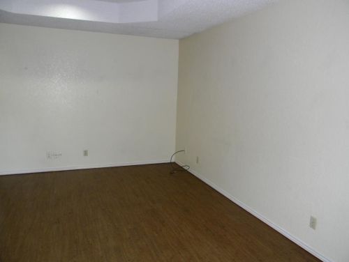 1063 Westcliff Ave, Fort Worth TX  76179-3421 exterior