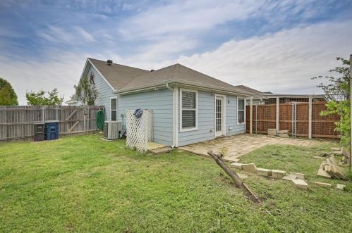 10600 Wild Oak Dr, Fort Worth TX  76140-5437 exterior