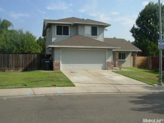 1020 Bobcat Ct, Modesto, CA 95358-6710