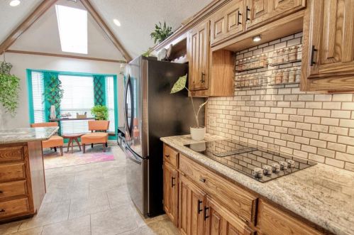 4020 Virginia Pne Dr, Carrollton TX 75007-1050 exterior