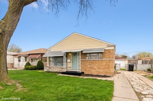 8139 Keating Ave, Chicago, IL 60652-2005