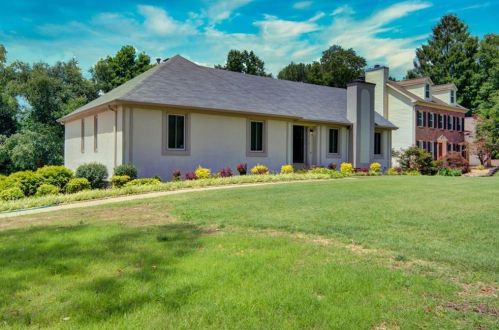 2775 Summercrest Ln, Duluth, GA 30096-5435