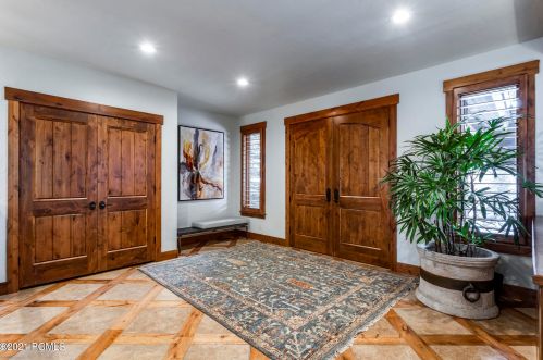 6050 Mtn Rnch Dr, Park City UT 84098-6177 exterior