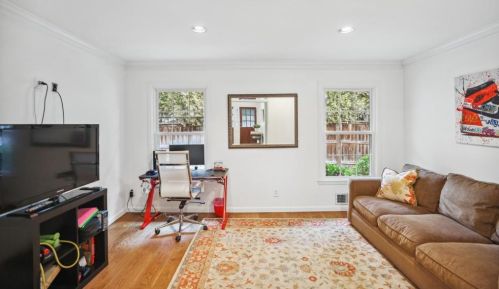 4680 Hitching Post Trl, Atlanta GA  30342-2816 exterior