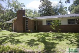 627 Victory Dr, Savannah, GA 31405-2360