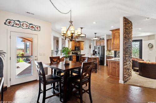 485 Praya Dr, Kayenta UT exterior