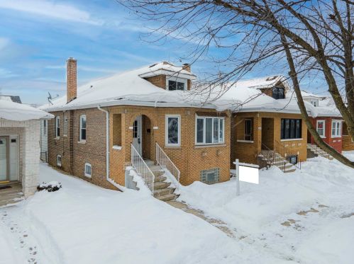 3849 Panama Ave, Chicago, IL 60634-2039