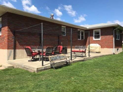 164 Judith Ln, Waterbury, CT 06704-1935