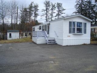4 Holly Ln, Lee, NH 03861-4412