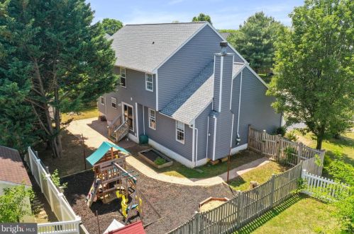 510 Crosswinds Dr, Charles Town WV  25414-3942 exterior