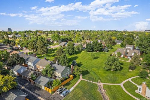 7601 Rosemary Cir, Englewood CO 80112-6421 exterior