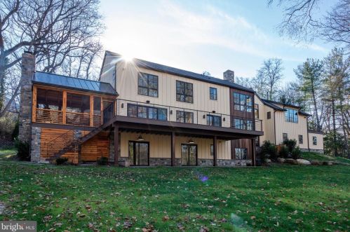 603 Gravers Ln, Philadelphia PA 19118-2806 exterior