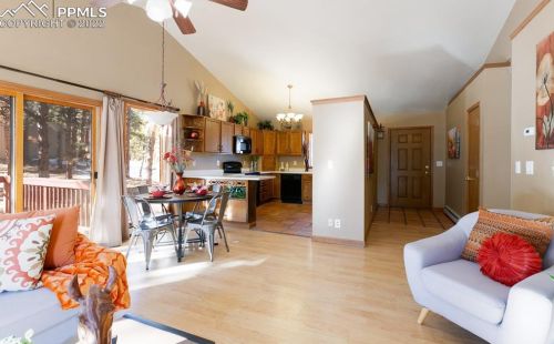 351 Bridle Dr, Woodland Park CO 80863-2103 exterior