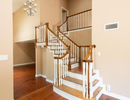 2411 Chevy Chase Dr, Glendale CA  91206-4525 exterior