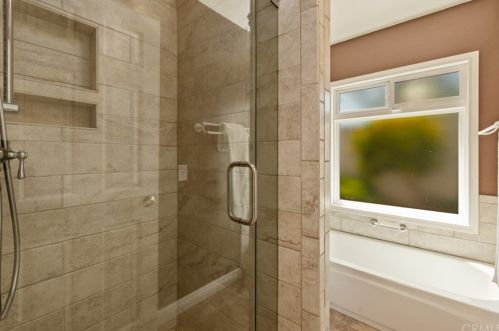 5 Fulton, Irvine CA  92620-3349 exterior