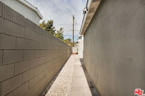 2325 Monta Vista Ave, Santa Ana CA 92704-2828 exterior