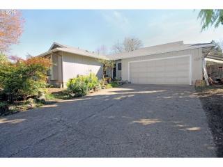 1265 Olympic St, Springfield OR  97477-2715 exterior