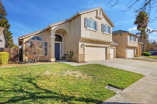 2613 Casey Ray Ct, Turlock CA  95382-8829 exterior