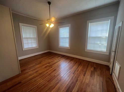 4 Victory St, Gainesville, GA 30501-2528