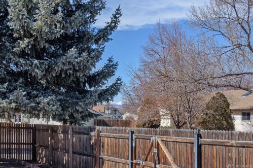 960 Hemlock Dr, Fort Collins CO  80550-4934 exterior