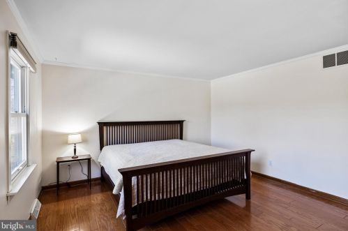 522 Mt Laurel Rd, Mount Laurel NJ  08054-9557 exterior