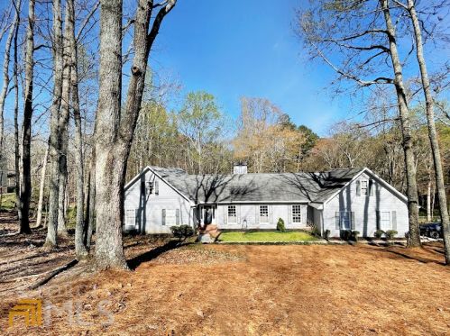 78 Mink Hollow Dr, Carrollton, GA 30116-6401