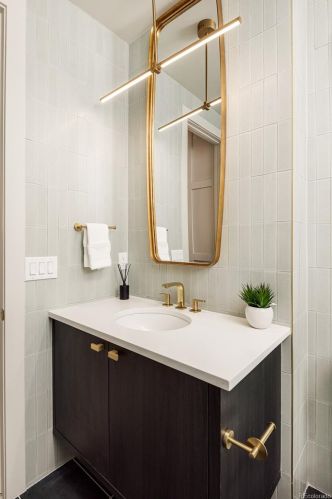 586 Gaylord St, Denver CO  80209-4626 exterior