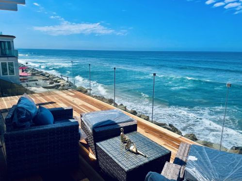 1725 Pacific St, Oceanside, CA 92054-5849
