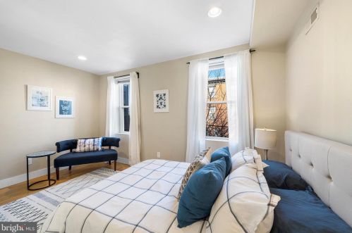 1636 Eyre St, Philadelphia PA  19125-2420 exterior