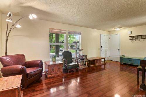 1794 Evanston St, Aurora CO 80014-2519 exterior