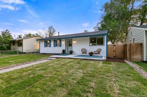 985 Krameria St, Denver CO  80220-4616 exterior