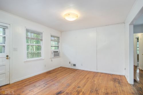 5115 Derrick Rd, Atlanta GA  30349-1614 exterior
