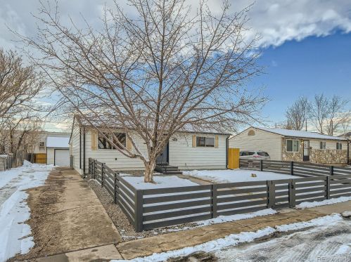 5761 Emerson St, Denver, CO 80216-1317