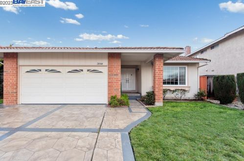 28344 Cabrini Dr, Hayward, CA 94545-4522