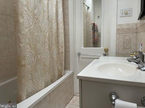 6737 Lynford St, Philadelphia PA 19149-2127 exterior