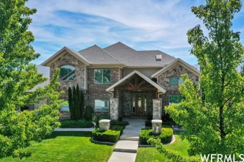 9193 Hidden Peak Dr, Taylorsville, UT 84088-5751