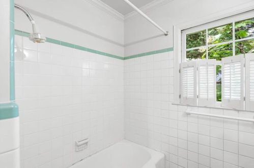 152 Burdette Rd, Atlanta GA  30327-4804 exterior