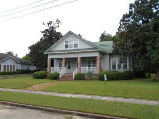 41 3rd Ave, Cairo, GA 39828-2733