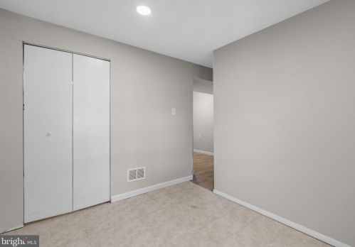 1365 Elm Grv Cir, Silver Spring MD 20905-6060 exterior