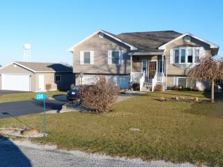 130 Mohawk Dr, Loda, IL 60948-9695