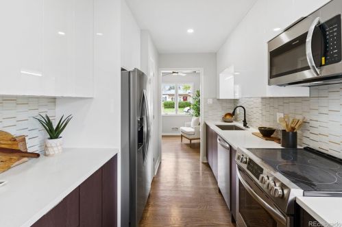 1310 Bates Pkwy, Englewood CO  80113-1761 exterior