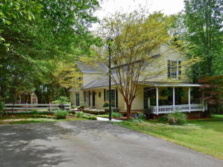 87 Tree Ln, Colbert, GA 30628-2826