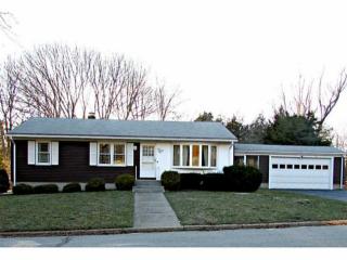 7 Ledgemont Dr, Lincoln, RI 02865-3802