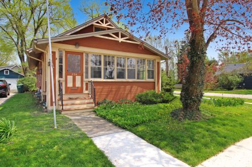 234 Prairie St, Batavia, IL 60510-2312