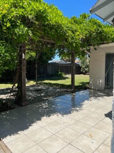 1897 Newport Ct, Tracy, CA 95376-2327