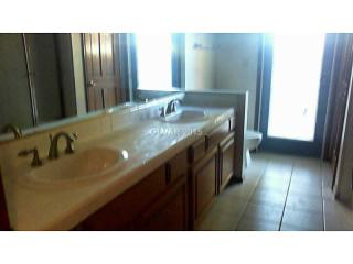2205 Lucerne Dr, Henderson NV  89014-4902 exterior