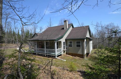 6252 Church Rd, Duluth, MN 55803-9343